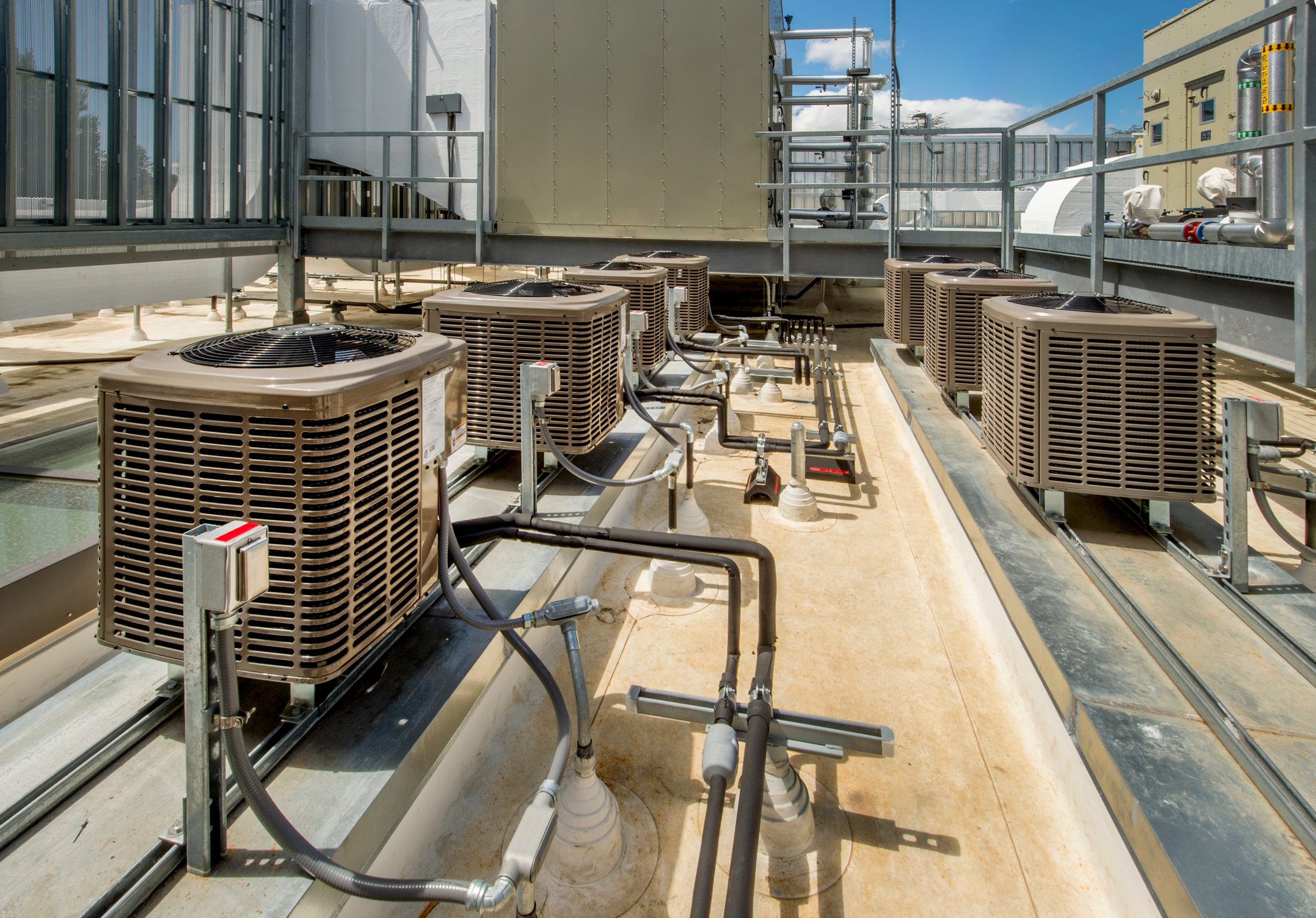 Rooftop Air Conditioning Units